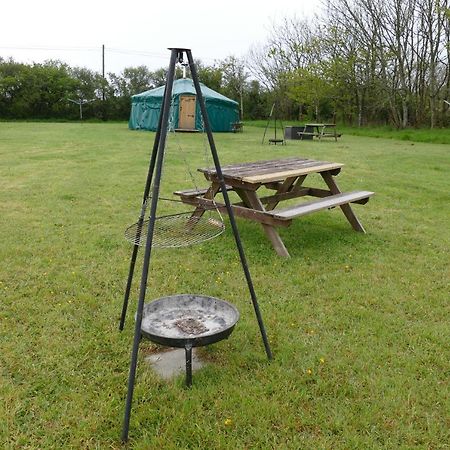 Hotel Alder Yurt Wych Elm Glamping Helston Exterior foto
